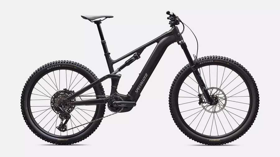 Santiago: E- Mountain Bike Rental to ride in a bike park - Picking up the Specialized Turbo Levo
