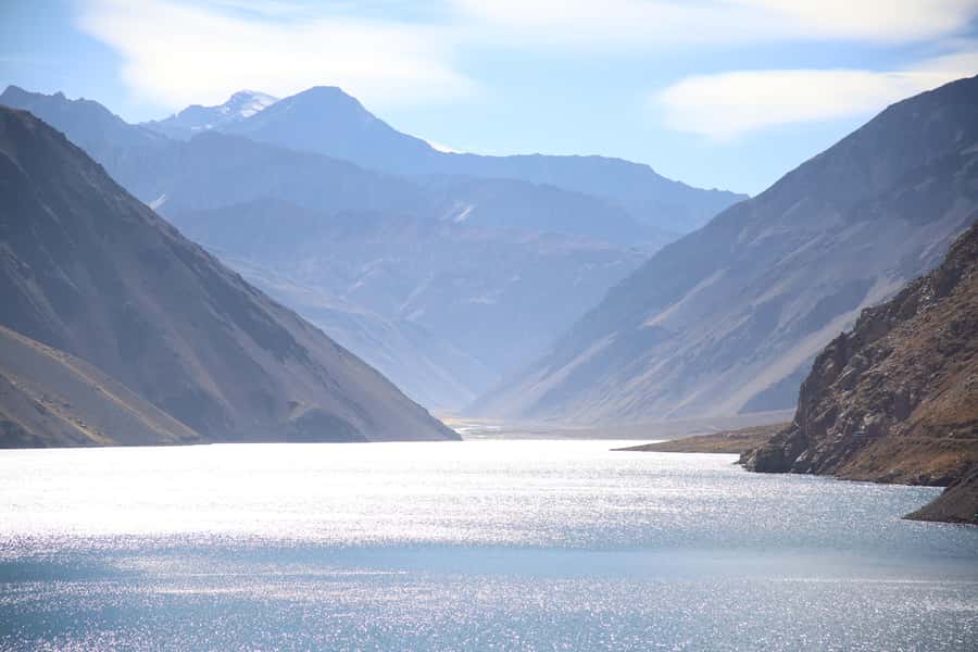 Santiago: Full day Embalse del Yeso, Casa de Chocolate, picnic & Hot Springs - Pickup in Santiago and the one-hour ride out