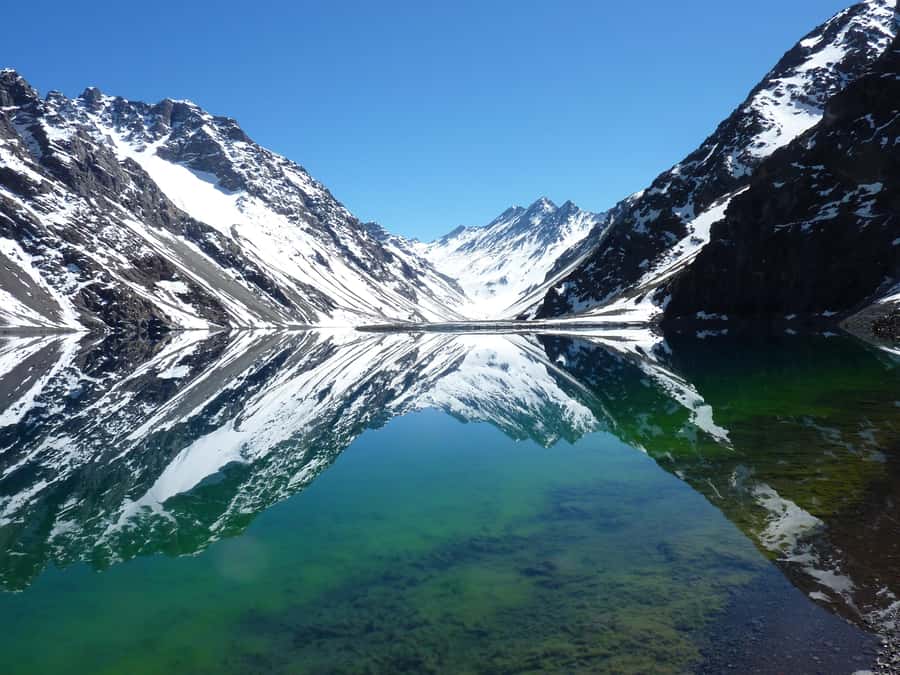 Santiago: Inca Lagoon and Vineyard Visit with Wine Tasting - Portillo Inca Lagoon at 2,900 meters