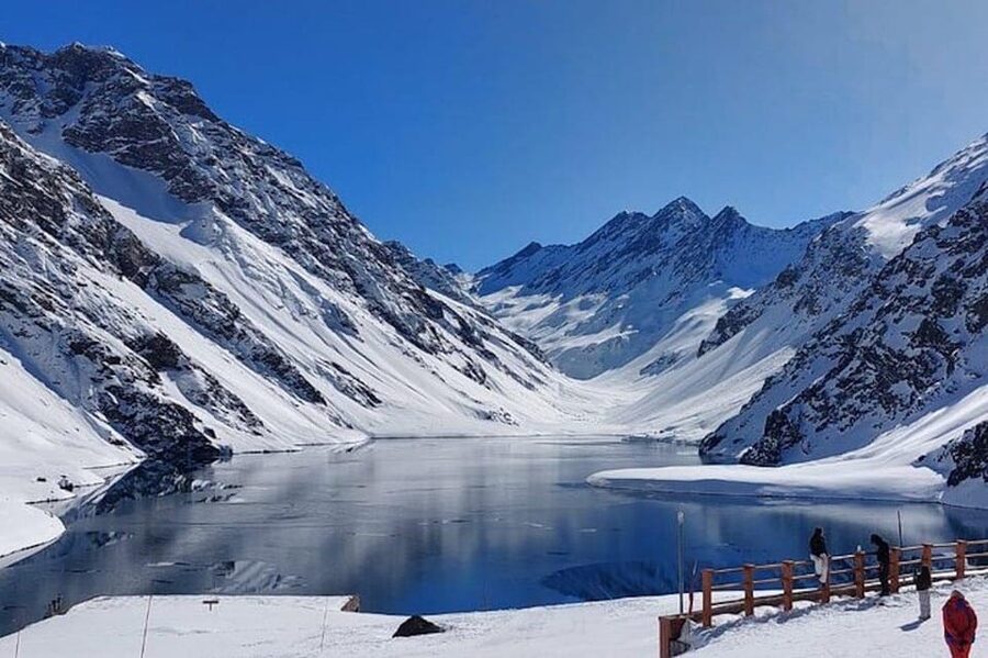 Santiago: Inca Lagoon Tour with Local Vineyard and Tasting - Guides, driving, and group size