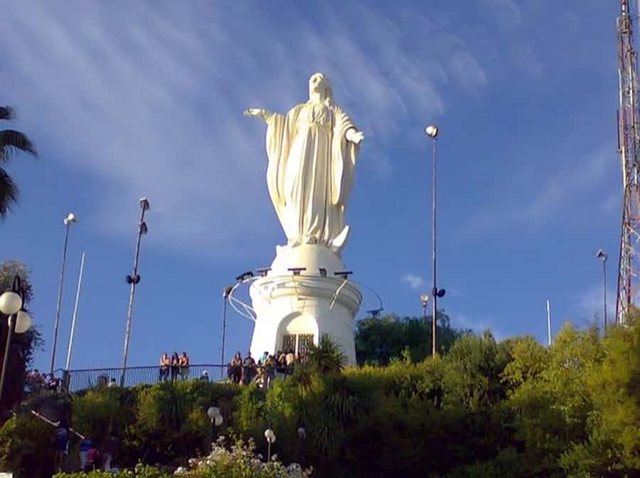 Santiago : Must-See Sites Walking Tour With A Guide - Bellas Artes, Santa Lucia Hill, and Lastarria