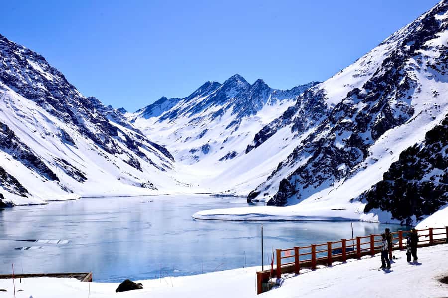 Santiago: Portillo and Laguna del Inca Day Trip with Picnic - Why this mountain day works from Santiago
