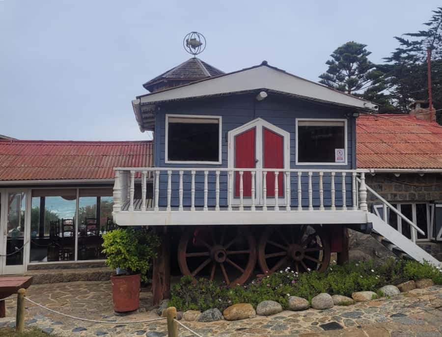 Santiago: Tour to Isla Negra, Algarrobo and Undurraga Wines - Is the $76 price good value?