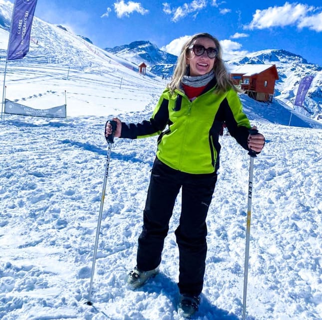 Santiago: Valle Nevado Ski Day Trip with Hotel Transfers - Guides, languages, and the small-group feel
