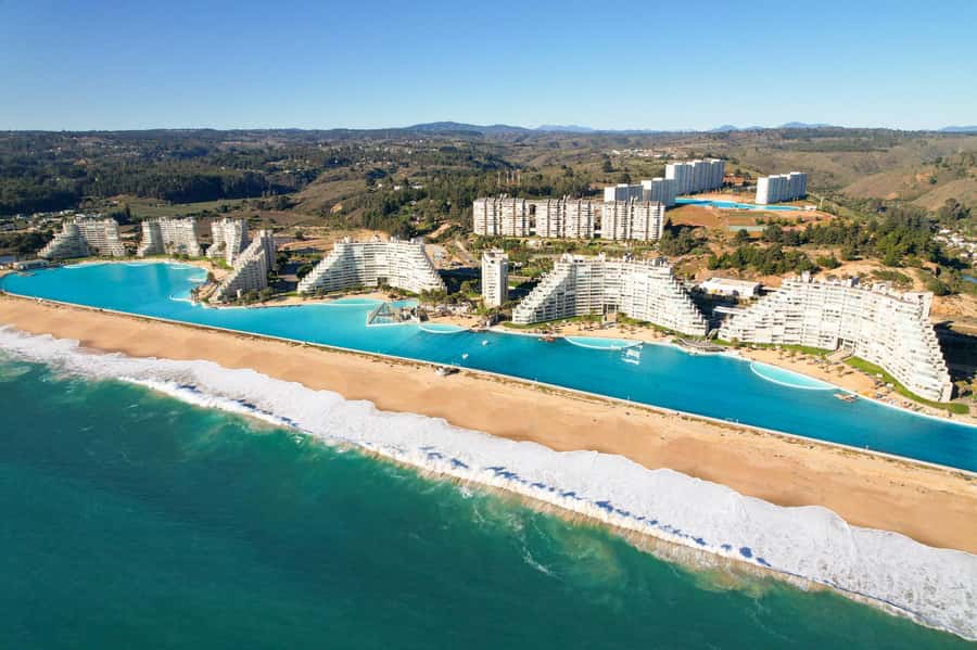 Santiago: Veramonte Vineyard, Isla Negra and Algarrobo, - Lunch at Peces Gordos, with seafood on your own tab