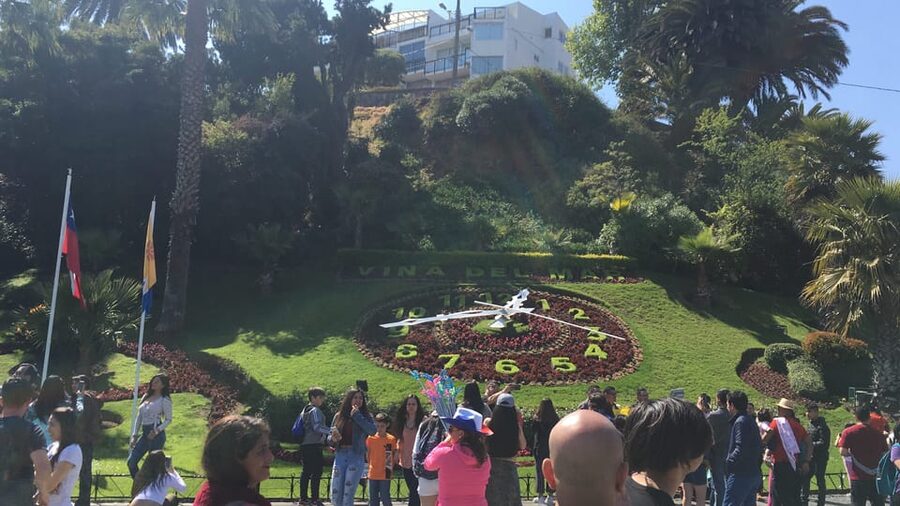 Santiago: Vina Del Mar, Valparaiso, Casablanca & Reñaca Tour - What the $39 price really covers