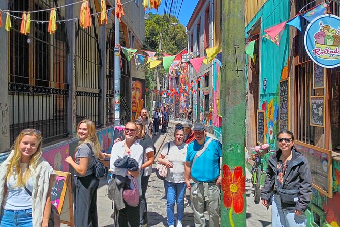 Santiago: Viña del Mar, Valparaiso & Casablanca Valley Tour - Guide quality can shape the whole day