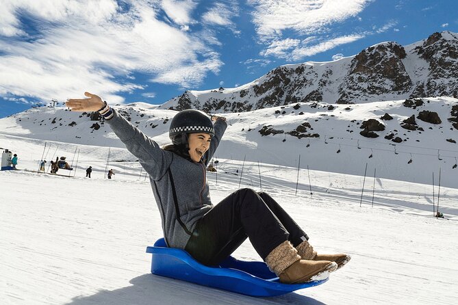 Skiing in Farellones Park: Ski Tickets, Lessons, Transportation and More - Ski lessons for children and adults
