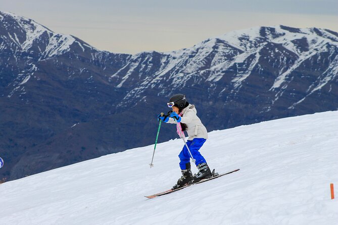 Skiing in Farellones Park: Ski Tickets, Lessons, Transportation and More - Weather, clothing, and physical demands
