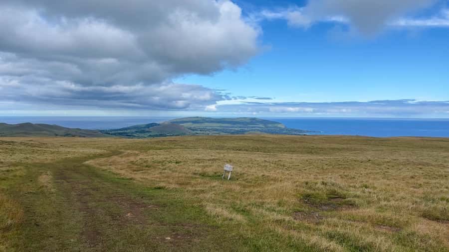 Terevaka Horse Excursion: The highest point and 360° view. - Who will enjoy this ride most