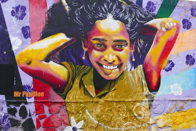 The Tour of Valparaiso in French on foot and in a small group - Why this Valparaíso walk has more to offer than murals