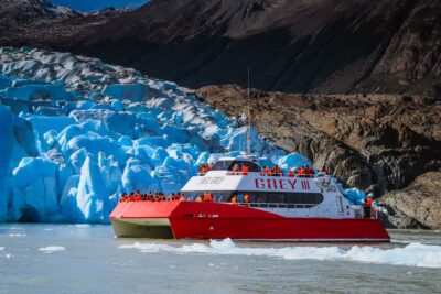 3-Hour Scenic Boat Tour to Grey Glacier