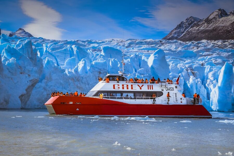 Torres del Paine: 3-Hour Scenic Boat Tour to Grey Glacier - Arriving at the glacier face
