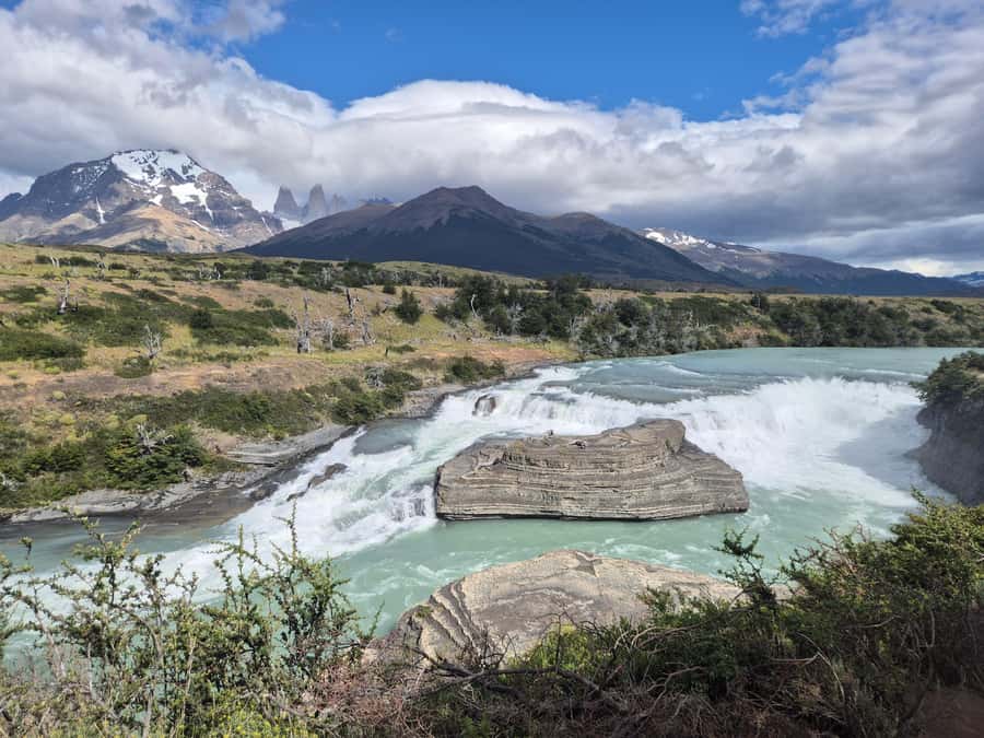 Torres del Paine: Full Day Excursion Torres del Paine + Milodon Cave. - Grey Lake adds ice and a little more walking