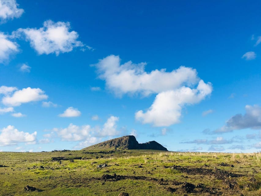 Two days of Full Day Tour of Rapa Nui + Sunrise in Tongariki - The guides are part of the value