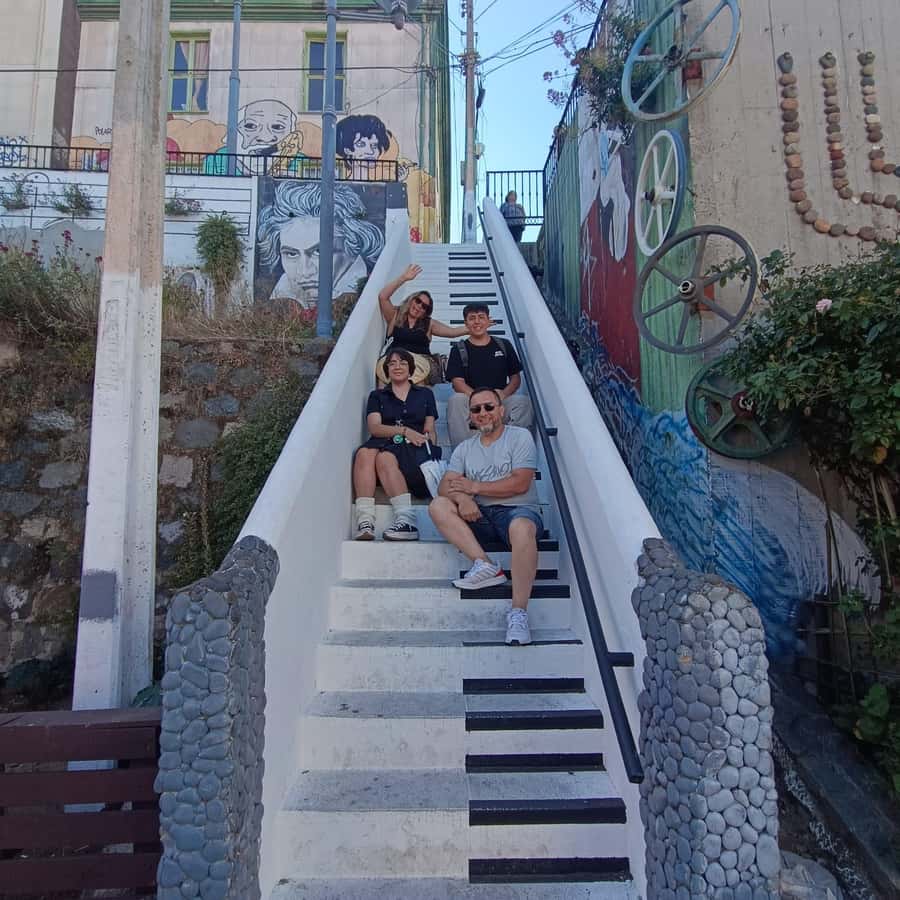 Valparaíso: city tour and ticket to the house of Pablo Neruda - Starting at Plaza Sotomayor