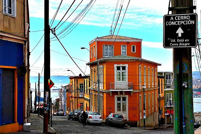 Valparaiso Port and Viña del Mar with wine tasting in Casablanca - Valparaíso is the day’s main event