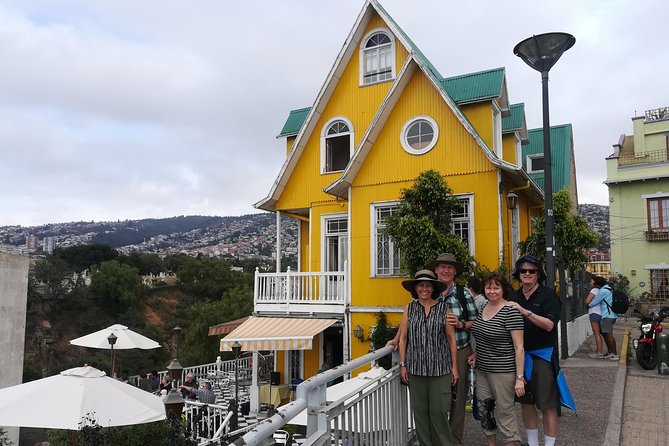 Valparaiso Port and Viña del Mar with wine tasting in Casablanca - The winery stop finishes the day