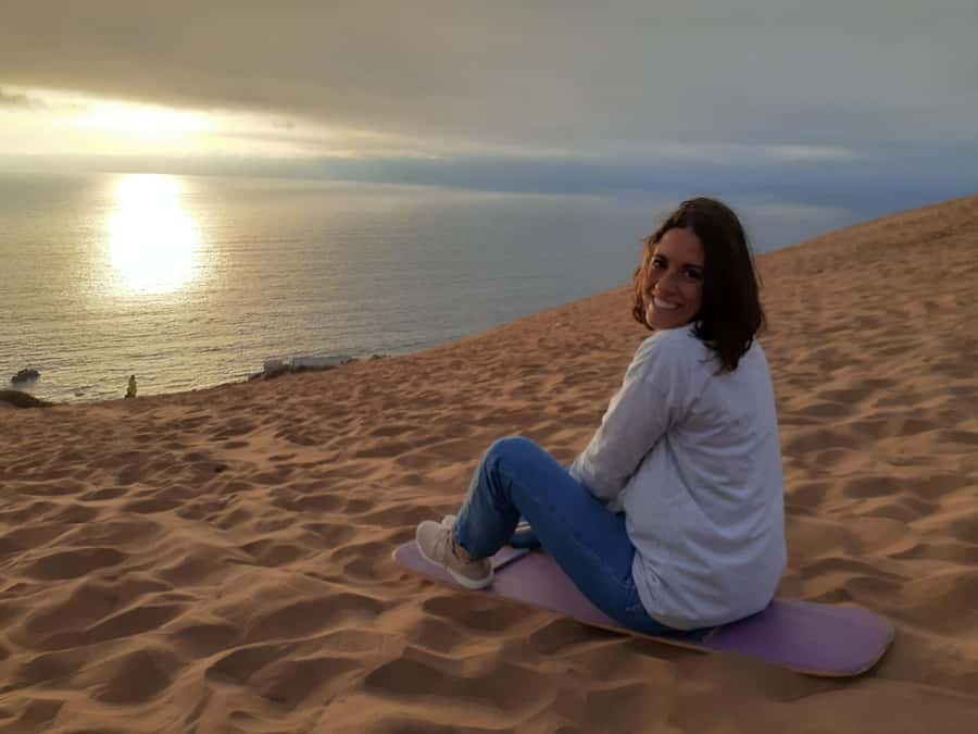 Valparaíso: Sandboarding and Sunset in Concon Sand Dunes - Walking up the sand before the fun starts