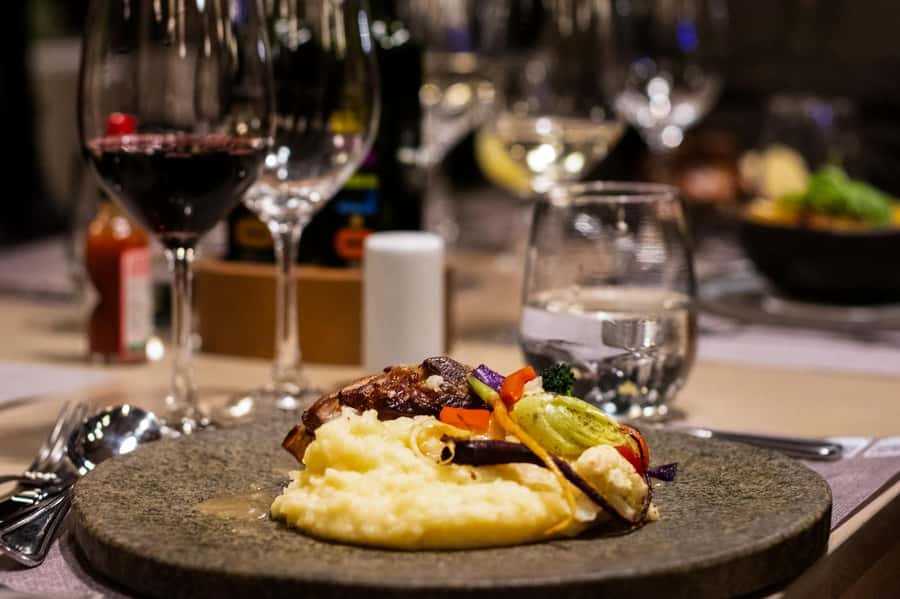 Viña Concha y Toro Nighttime: Dinner Show - Is $207 a fair price?